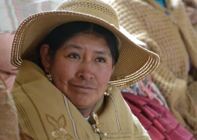 Exposición mujeres de Bolivia